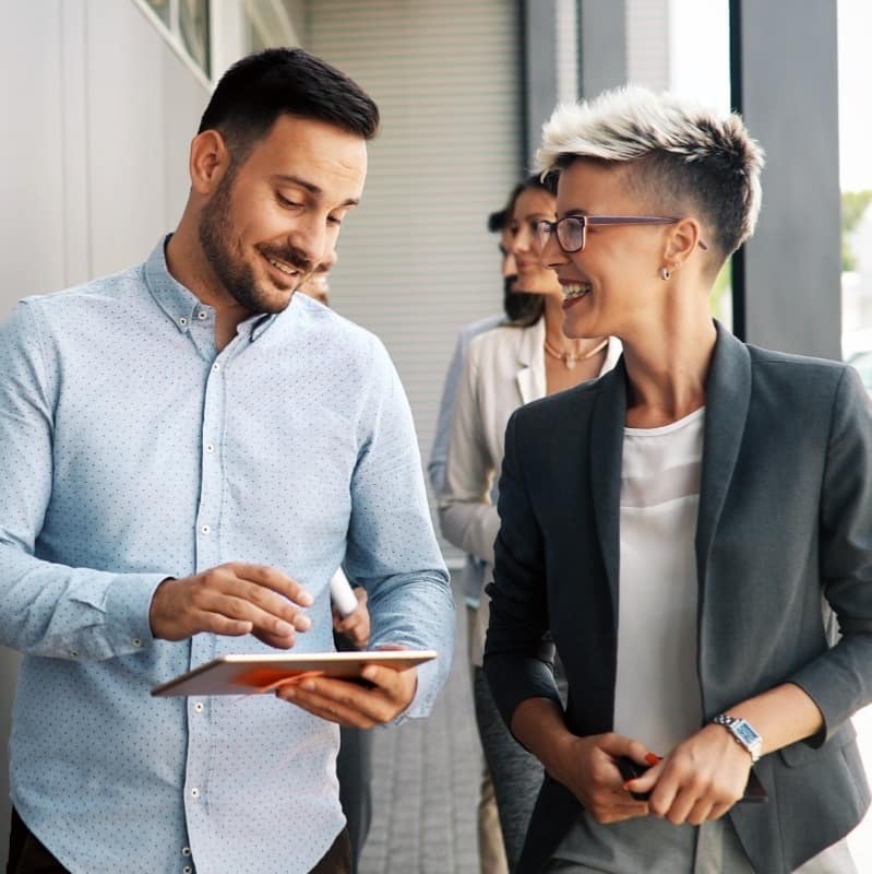 Pinpoint talent recruiters in conversation